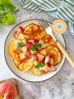 Śniadanie dla dziecka na słodko, niski indeks glikemiczny, przepis w gotowej diecie dietetyka Małgorzaty Lenartowicz