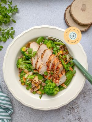 Szybki obiad, pełen antyoksydantów i polifenoli, do przygotowania w kilka minut. Przepis z diety gotowej turboszybkiej.