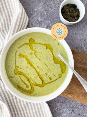 Kolacja na ciepło, danie z diety LOW CARB od dietetyka klinicznego Małgorzaty Lenartowicz. Skuteczne odchudzanie bez jojo.