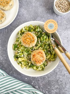 Obiad z kotlecikami z kurczaka i kapustą, obłędnie pyszne danie low carb nie tylko dla osób na redukcji masy ciała.