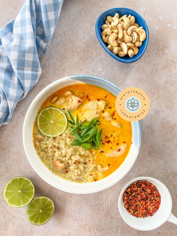 Żółte curry, orientalna potrawa, danie rozgrzewające i sycące, a przy tym wyjątkowo odżywcze.