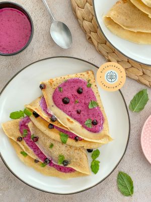 Pyszne słodkie śniadanie dla dziecka, zdrowe i bogate w polifenole.