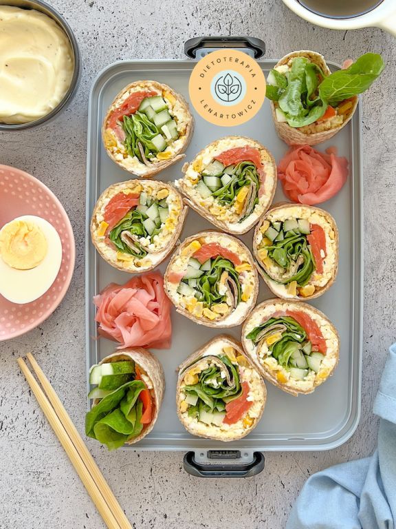 Pomysł na zdrową przekąskę na kolację lub imprezę towarzyską. Lunchbox do zabrania do pracy.