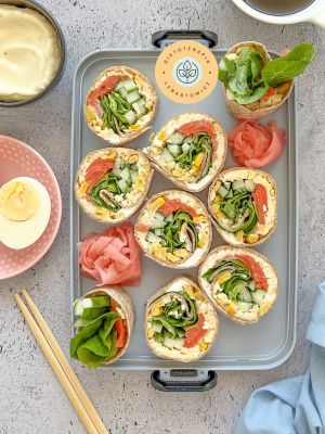 Pomysł na zdrową przekąskę na kolację lub imprezę towarzyską. Lunchbox do zabrania do pracy.