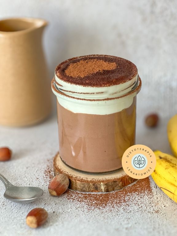 Zdrowy deser o niskim indeksie glikemicznym, dla osób z problemami z glikemią, pochodzi z diety gotowej od dietetyka klinicznego.