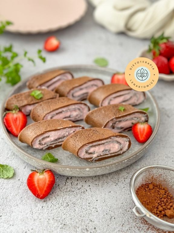 SÅodkie roladki z musem truskawkowym. DoskonaÅy pomysÅ na zdrowe Åniadanie od dietetyka klinicznego.