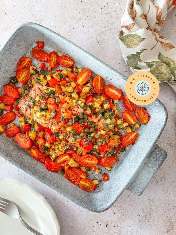 Szybki i pyszny obiad z rybą do przygotowania w piekarniku, danie dla osób na diecie Low CARB i keto.
