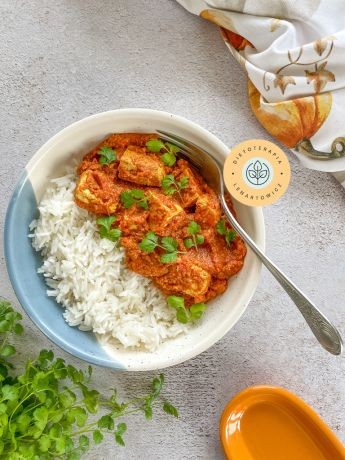 Obiad wegetariaÅski z orientalnÄ nutÄ, danie bezmiÄsne pochodzi z gotowej diety wegetariaÅskiej o niskim indeksie glikemicznym.