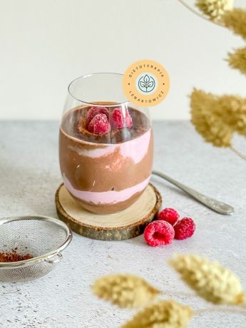 Zdrowy deser czekoladowy z malinami jako przekÄska lub pomysÅ na Åniadanie. Szybki przepis z gotowej diety low carb.